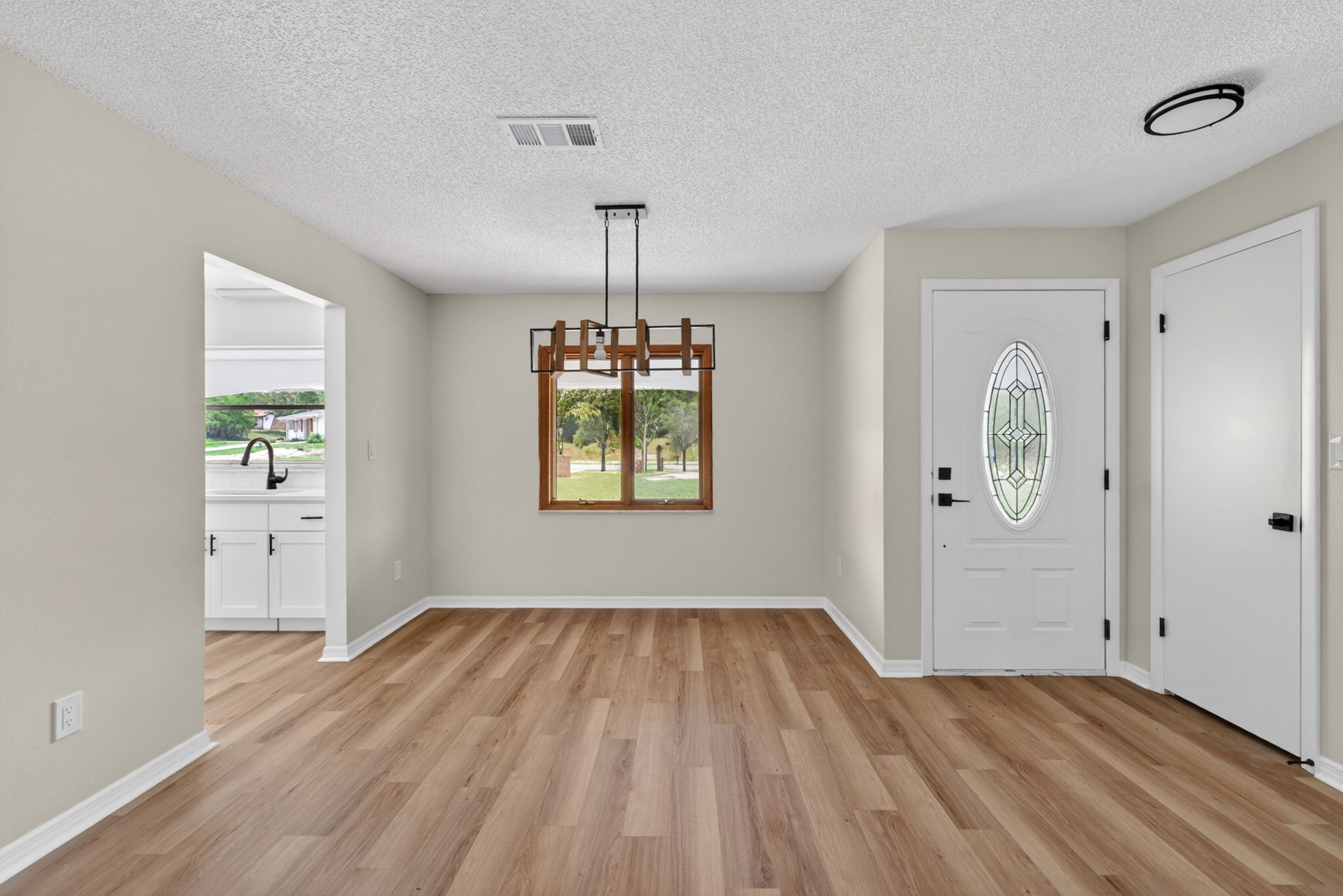 12071 Deep Creek Dr — frame 2