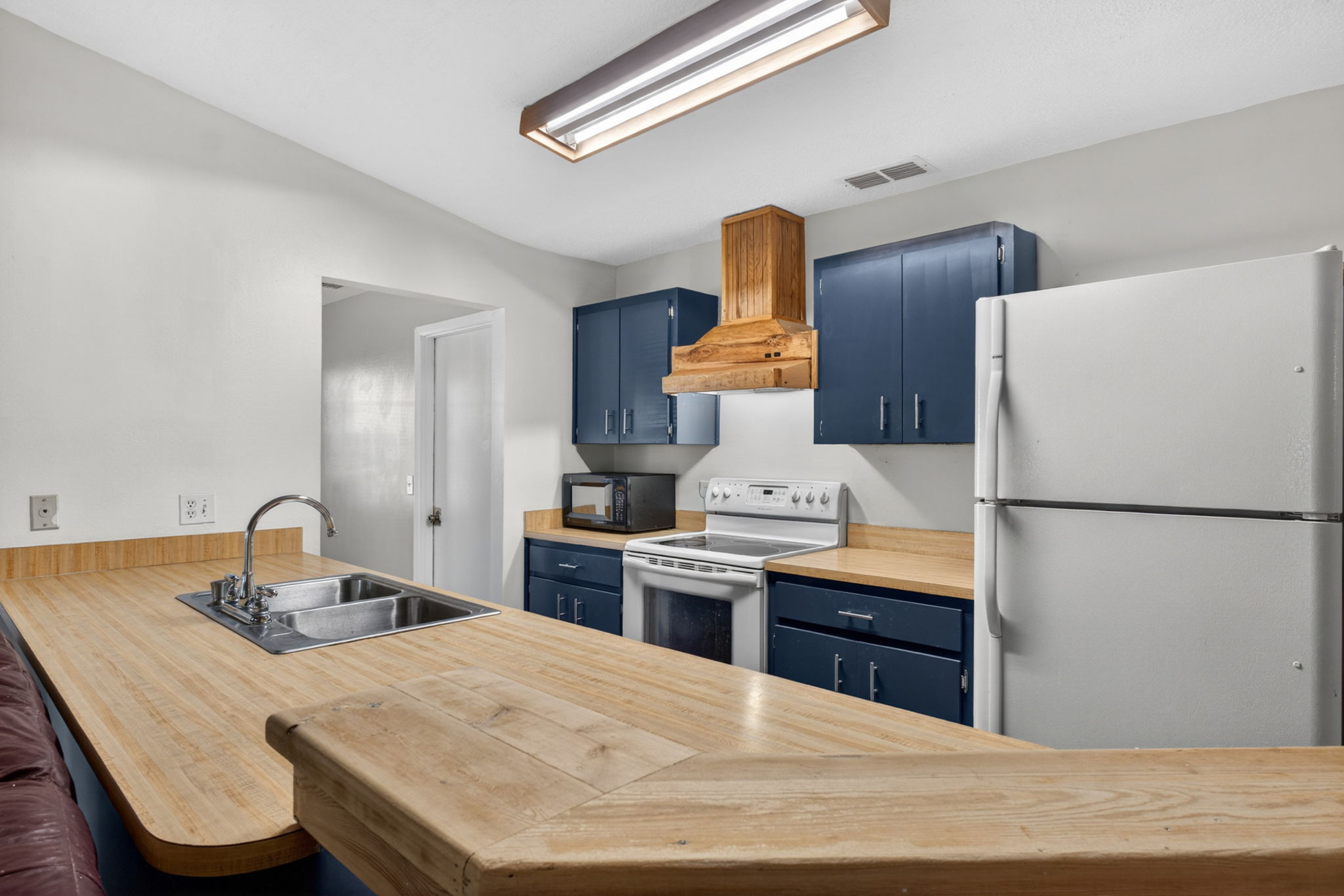 1317 Periwinkle Ct — frame 4