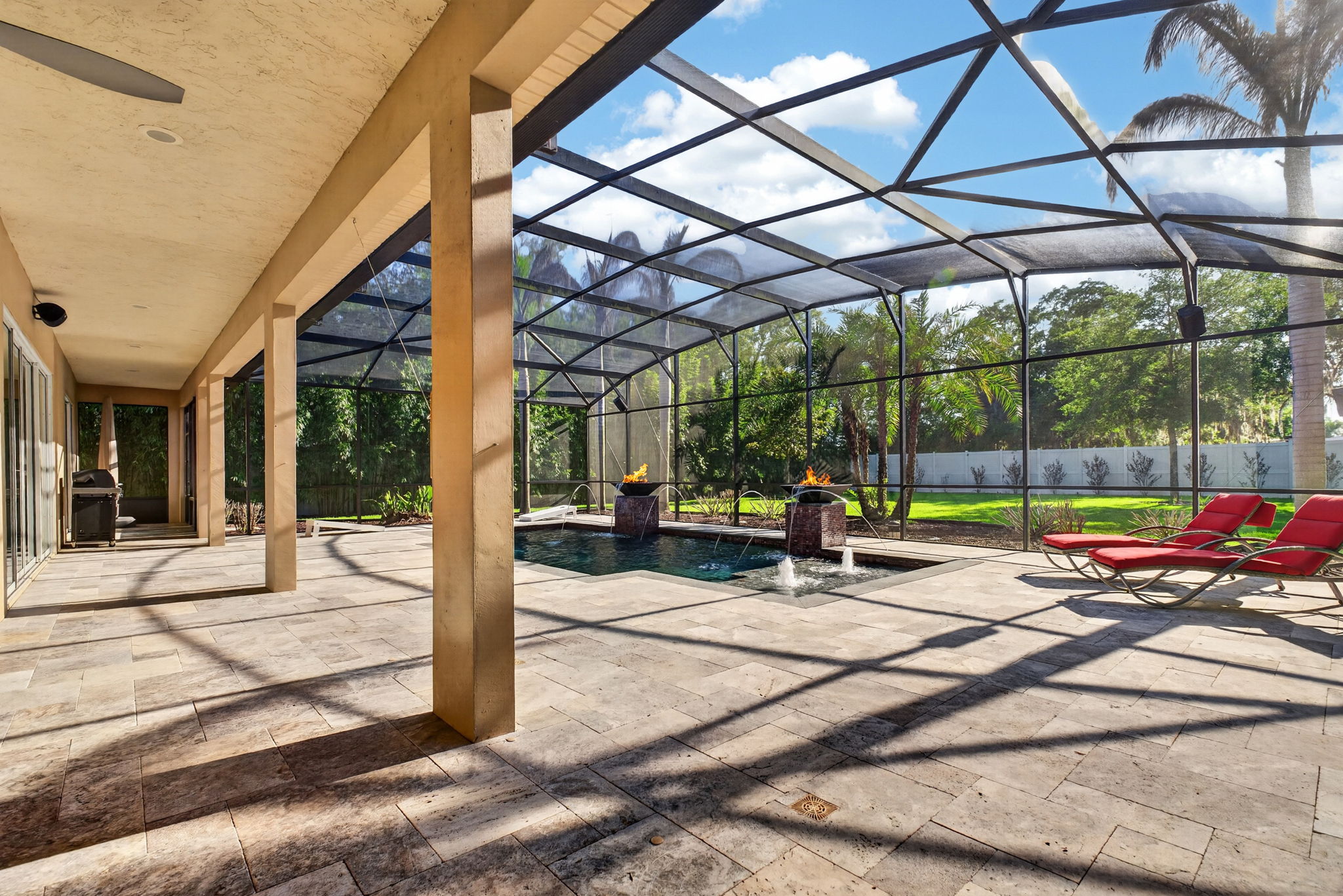 2110 Corbett Rd — frame 5