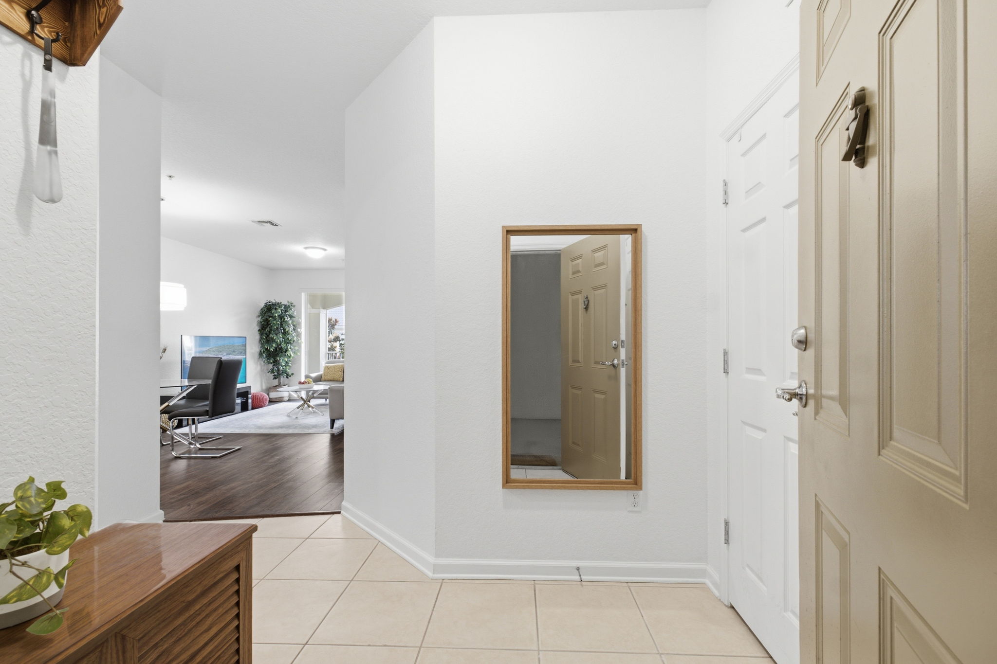 3344 Robert Trent Jones Dr, apt 407 — frame 3