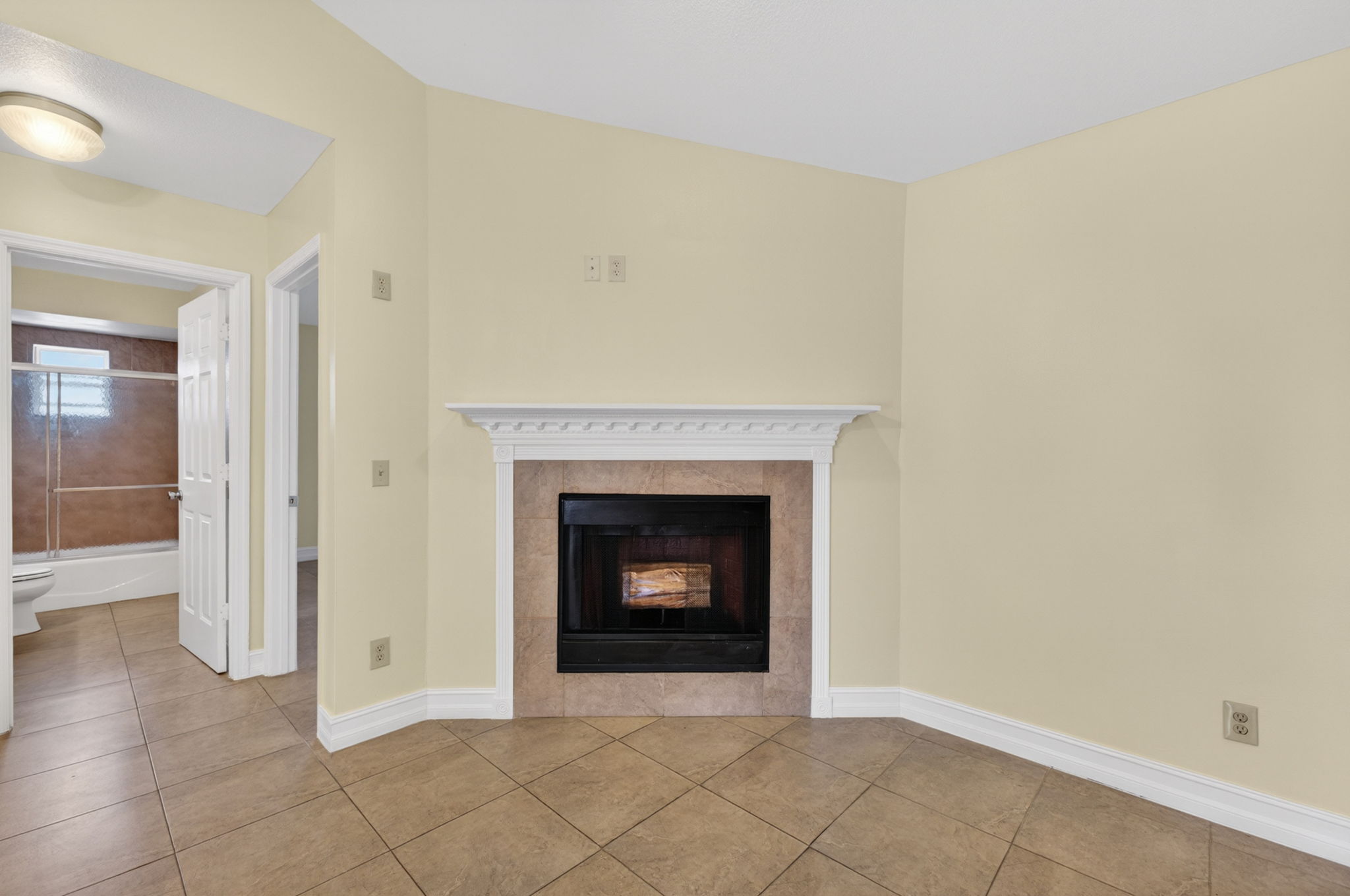 3633 Jericho Dr — frame 5