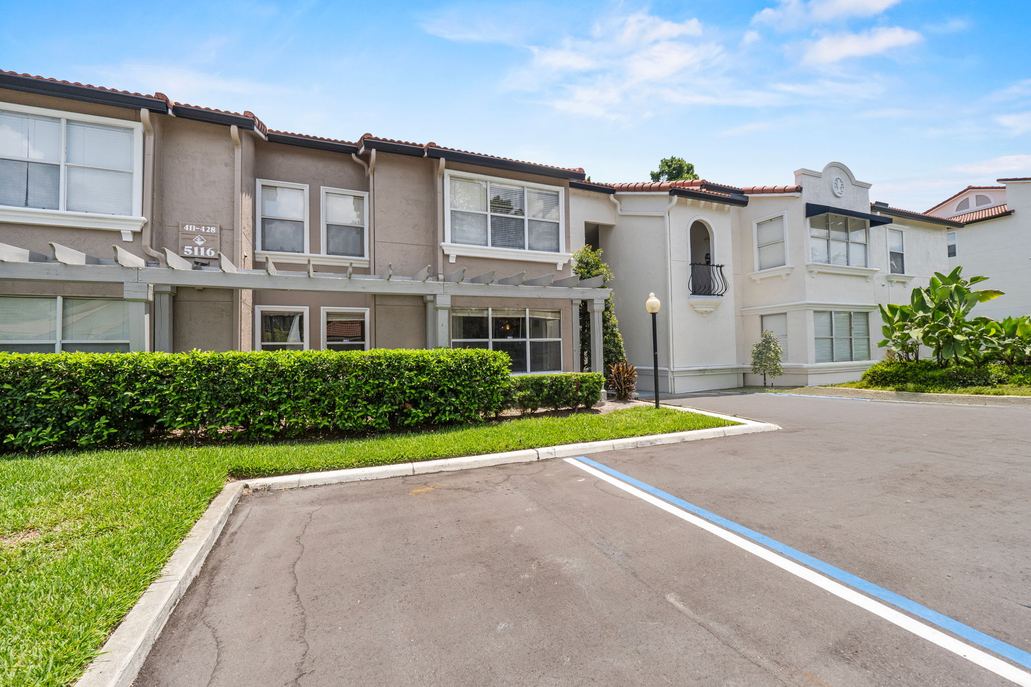 5116 Conroy Rd, 415 — frame 3