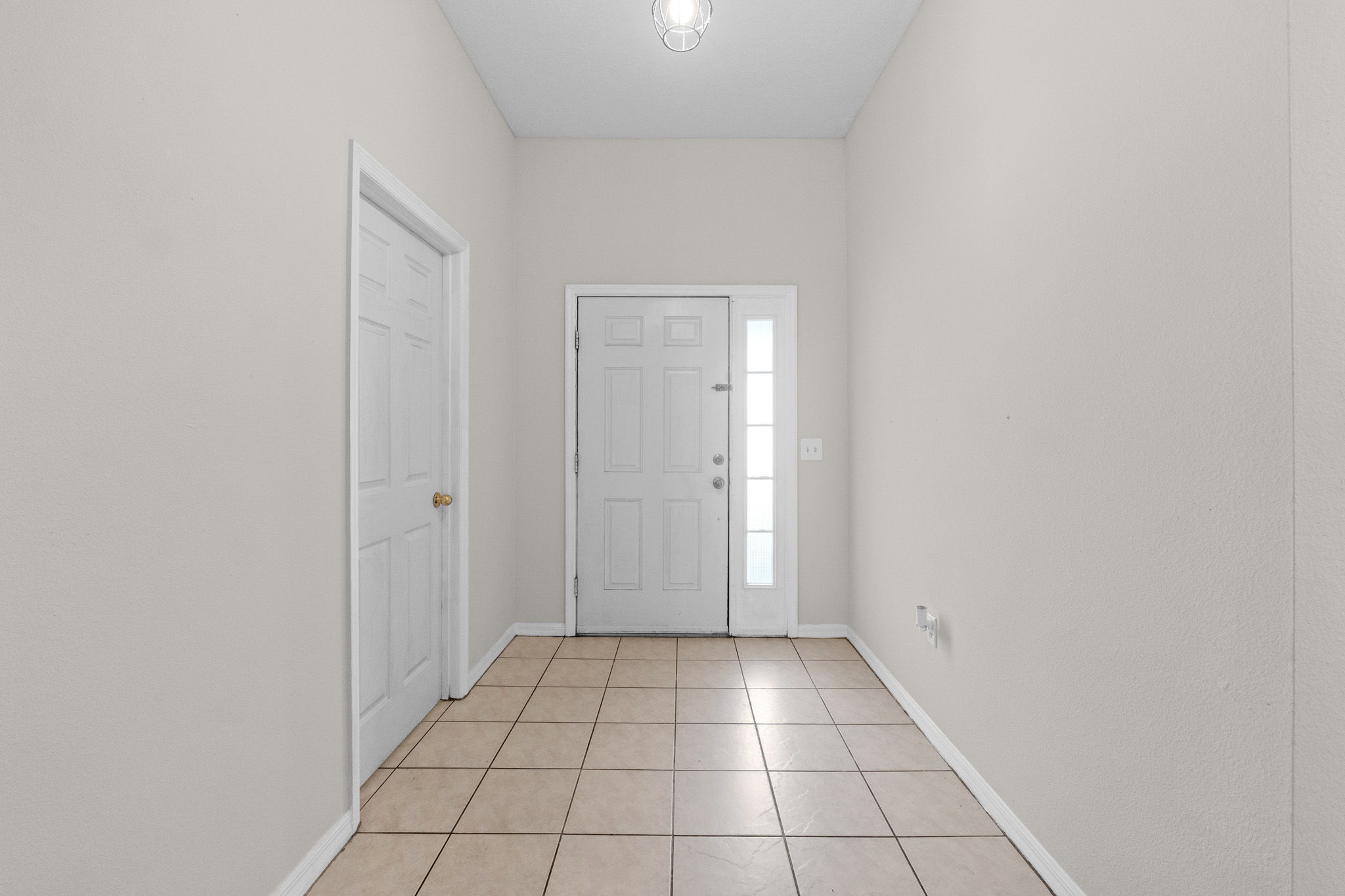 634 Spring Cavern Ave — frame 2