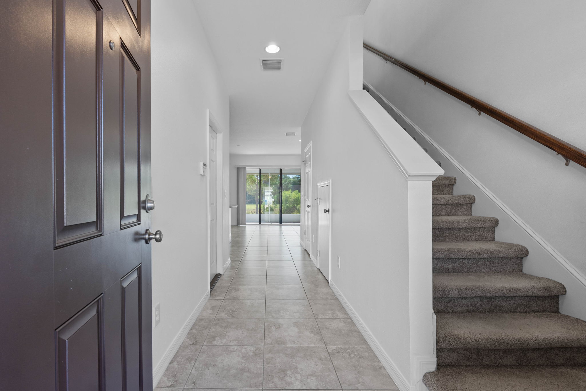 7046 Grand Elm Dr — frame 2